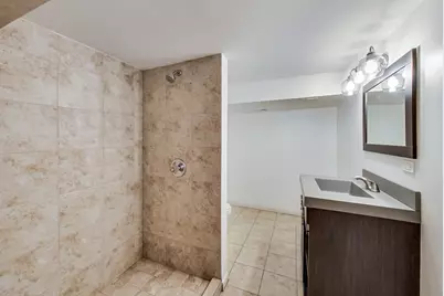1138 W Addison Street #1, Chicago, IL 60613 - Photo 22