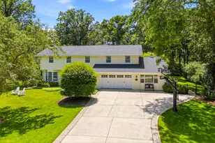 1360 Kenilwood Ln, Riverwoods, IL 60015 - Photo 1
