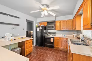 16754 Oconto Ave, Tinley Park, IL 60477 - Photo 6