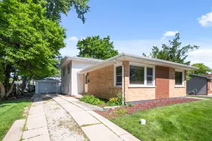 16754 Oconto Ave, Tinley Park, IL 60477 - Photo 1