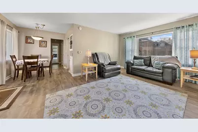 223 S West Street, Naperville, IL 60540 - Photo 4