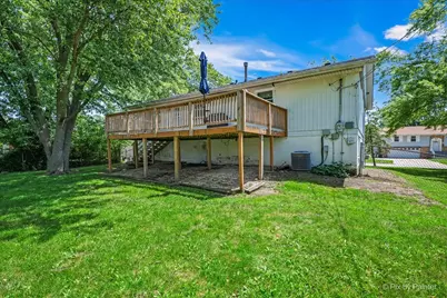 809 Stowell Avenue, Streamwood, IL 60107 - Photo 20
