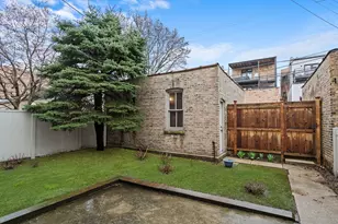 1336 W Cornelia Ave, Chicago, IL 60657 - Photo 14