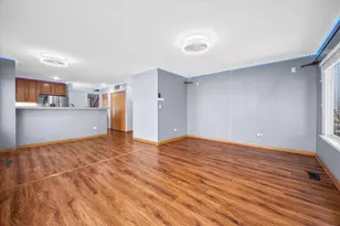 2447 Mayfield Dr, Montgomery, IL 60538 - Photo 14