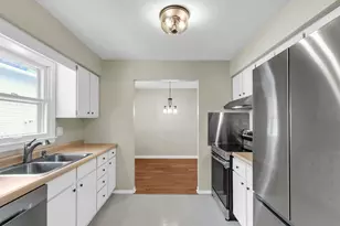 2009 Crescent Dr, Champaign, IL 61821 - Photo 18