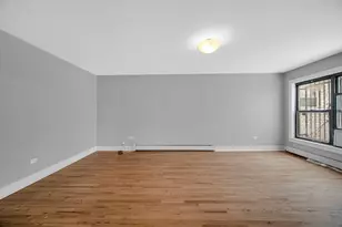 2620 W Foster Ave, Chicago, IL 60625 - Photo 8