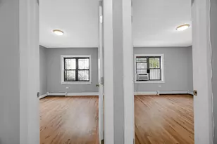 2620 W Foster Ave, Chicago, IL 60625 - Photo 14