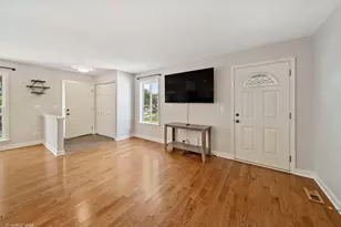 5517 Steamboat Cir, Plainfield, IL 60586 - Photo 2