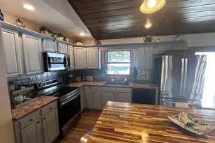 11 Timberlane Dr, Putnam, IL 61560 - Photo 12