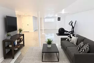 8640 S Blackstone Ave, Chicago, IL 60619 - Photo 14