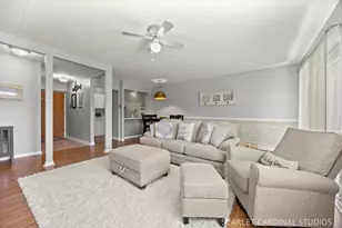 1060 N Mill St, Naperville, IL 60563 - Photo 10