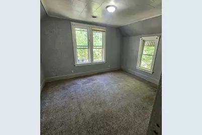 2217 Latham Street, Rockford, IL 61103 - Photo 8
