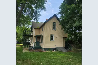 2217 Latham Street, Rockford, IL 61103 - Photo 2