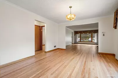9253 S Sacramento Avenue, Evergreen Park, IL 60805 - Photo 10