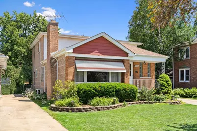 9253 S Sacramento Avenue, Evergreen Park, IL 60805 - Photo 2