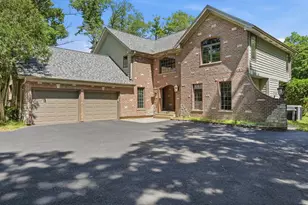 26792 W Lakeview Dr S, Lake Barrington, IL 60084 - Photo 2