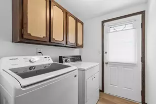 5017 Kenneth Dr, Crystal Lake, IL 60014 - Photo 10