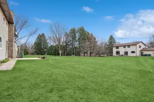 5017 Kenneth Dr, Crystal Lake, IL 60014 - Photo 24