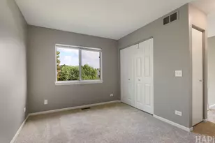 62 E Rustic Ln, Round Lake Beach, IL 60073 - Photo 10