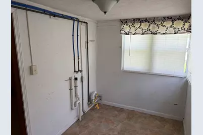 206 SW 6th Street, Atlanta, IL 61723 - Photo 14