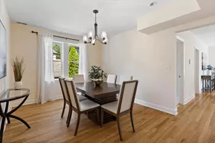 1226 Elmwood Ave, Evanston, IL 60202 - Photo 8