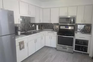 10425 S Hale Ave, Chicago, IL 60643 - Photo 6