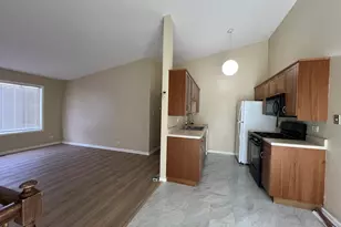341 Jefferson Ct, Vernon Hills, IL 60061 - Photo 8