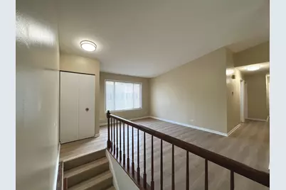 341 Jefferson Court, Vernon Hills, IL 60061 - Photo 6