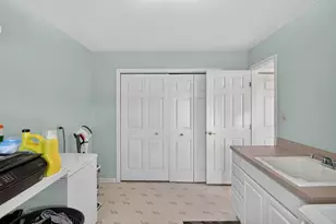 1692 185th St, Lansing, IL 60438 - Photo 34