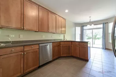 2636 Pondview Drive, Algonquin, IL 60102 - Photo 12