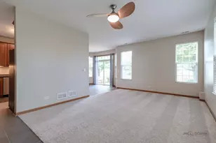 2636 Pond View Dr, Algonquin, IL 60102 - Photo 10