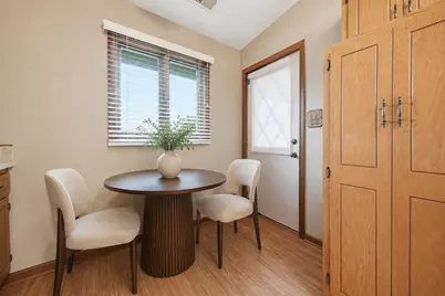 10521 S Roberts Road #3A, Palos Hills, IL 60465 - Photo 6