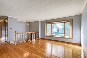 5839 Edward Dr, Oak Forest, IL 60452 - Photo 4