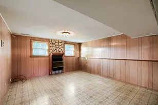 5839 Edward Dr, Oak Forest, IL 60452 - Photo 16