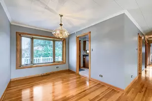 5839 Edward Dr, Oak Forest, IL 60452 - Photo 8