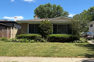 231 Lincoln Ln, Wheeling, IL 60090 - Photo 1