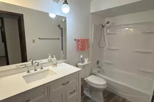 12836 S Apple Ln, Alsip, IL 60803 - Photo 10