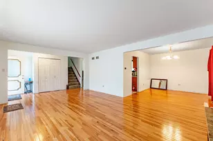 12836 S Apple Ln, Alsip, IL 60803 - Photo 4