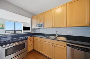 400 N La Salle Dr, Chicago, IL 60654 - Photo 10