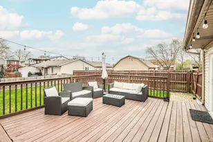 810 Oakton Ave, Romeoville, IL 60446 - Photo 16