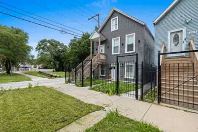 1615 S Komensky Avenue, Chicago, IL 60623 - Photo 2