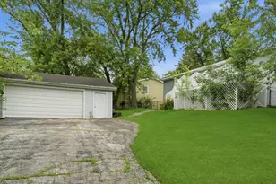 1829 217th Pl, Sauk Village, IL 60411 - Photo 36