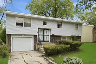 1829 217th Pl, Sauk Village, IL 60411 - Photo 4