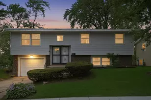 1829 217th Pl, Sauk Village, IL 60411 - Photo 2