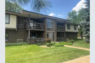 571 Somerset Lane #5, Crystal Lake, IL 60014 - Photo 1