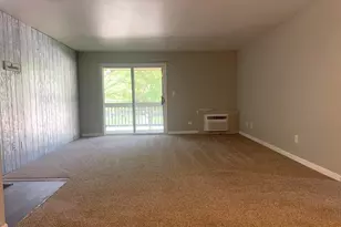 571 Somerset Ln, Crystal Lake, IL 60014 - Photo 6