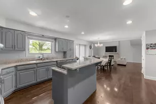 24161 Brancaster Dr, Naperville, IL 60564 - Photo 14