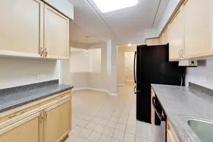 390 S Western Ave, Des Plaines, IL 60016 - Photo 16