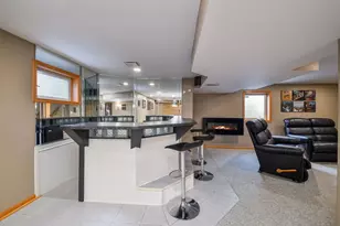 959 Hill Crest Dr, Carol Stream, IL 60188 - Photo 26