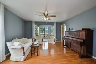 959 Hill Crest Dr, Carol Stream, IL 60188 - Photo 12